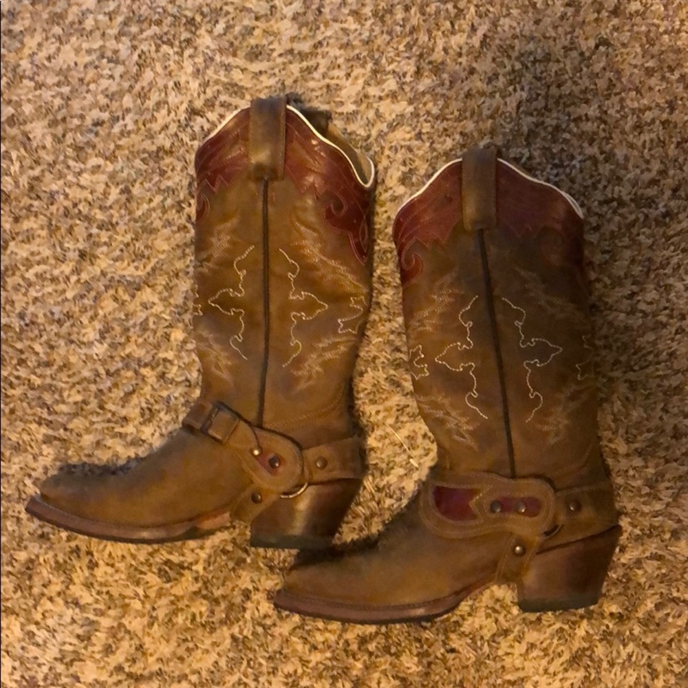 Good condition boots